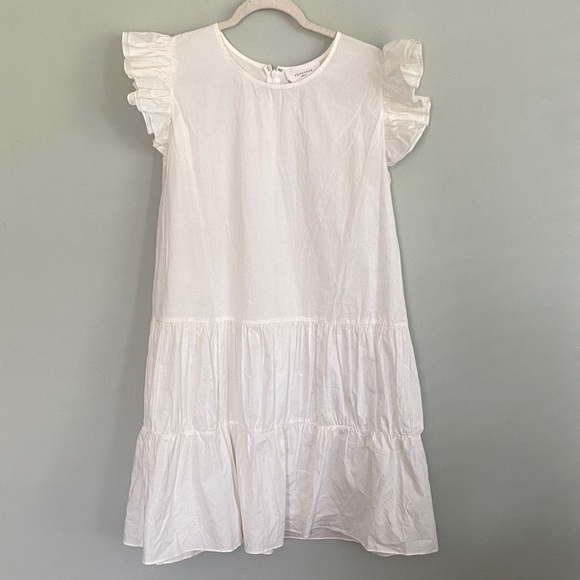 Pomander Place Dresses & Skirts - Tuckernuck Pomander Place Women’s white midi dress with ruffle sleeves size XXL